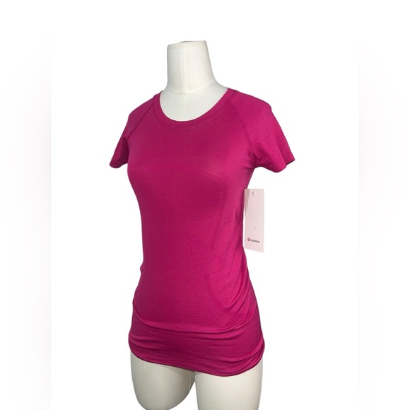 Lululemon Swiftly Tech Short Sleeve Shirt 2.0 Ripened Raspberry Sz 4 NWT - Picture 4 of 10